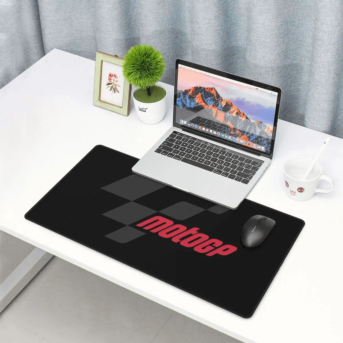 Large Mouse Pad Moto GP Logo E - Laptop Accessories Essential recension och pris